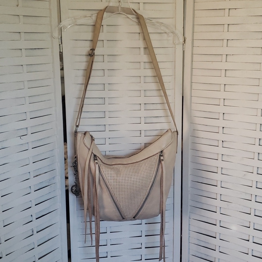 Lucky Brand light beige leather shoulder/ crossbody adjustable strap bag